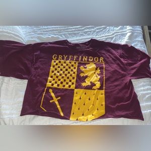 Gryffindor cropped tee Harry Potter